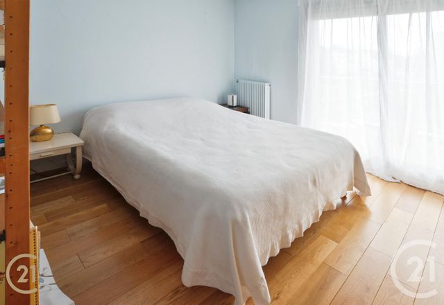 Afficher la photo en grand Appartement F5 à vendre - 5 pièces - 100.58 m2 - YERRES - 91 - ILE-DE-FRANCE - Century 21 Optimmo