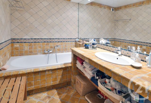 Afficher la photo en grand Appartement F5 à vendre - 5 pièces - 100.58 m2 - YERRES - 91 - ILE-DE-FRANCE - Century 21 Optimmo