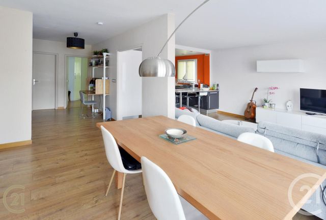 Appartement F5 à vendre - 5 pièces - 95.16 m2 - YERRES - 91 - ILE-DE-FRANCE - Century 21 Optimmo