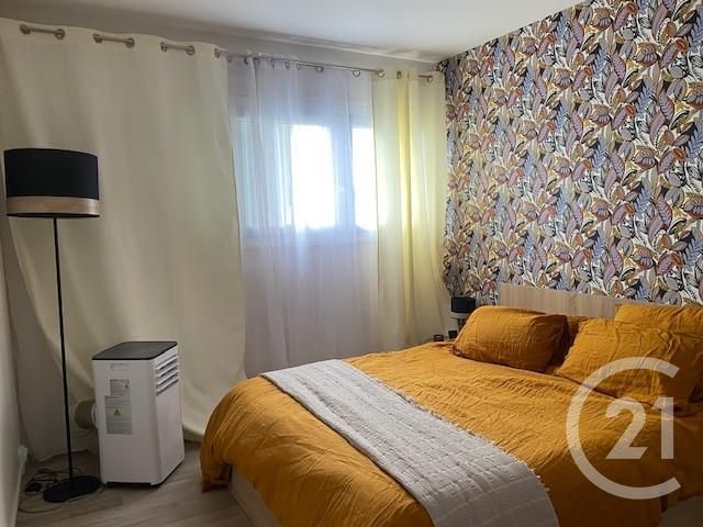 Appartement F4 à vendre - 4 pièces - 69.5 m2 - YERRES - 91 - ILE-DE-FRANCE - Century 21 Optimmo