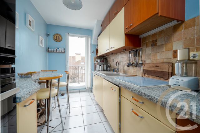 Appartement Duplex à vendre - 5 pièces - 91.58 m2 - YERRES - 91 - ILE-DE-FRANCE - Century 21 Optimmo