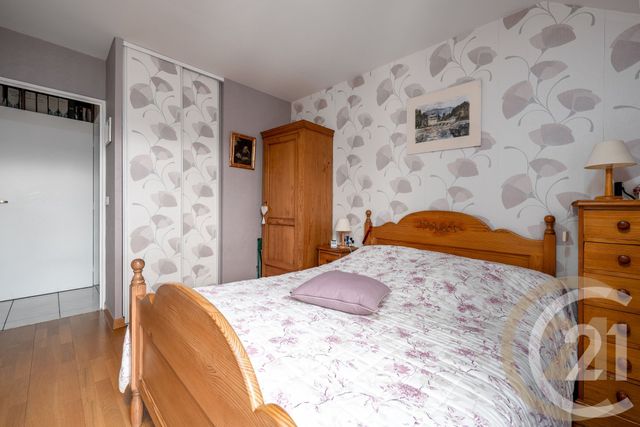 Appartement Duplex à vendre - 5 pièces - 91.58 m2 - YERRES - 91 - ILE-DE-FRANCE - Century 21 Optimmo