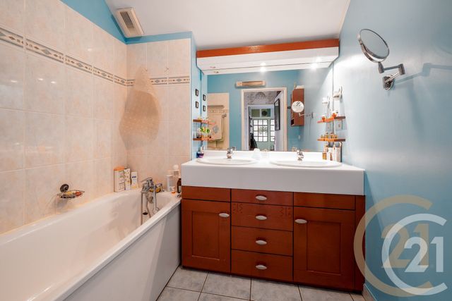 Appartement Duplex à vendre - 5 pièces - 91.58 m2 - YERRES - 91 - ILE-DE-FRANCE - Century 21 Optimmo