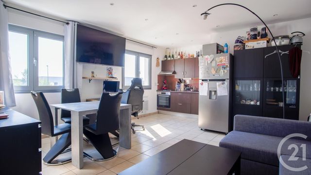 Appartement F2 à vendre - 2 pièces - 39.45 m2 - VARENNES JARCY - 91 - ILE-DE-FRANCE - Century 21 Optimmo