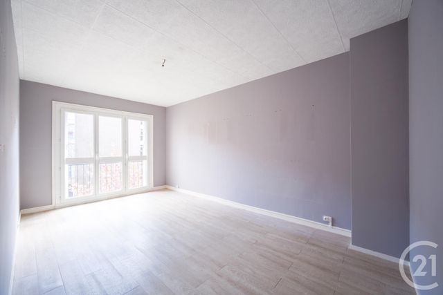 Appartement F3 à vendre - 3 pièces - 58.0 m2 - YERRES - 91 - ILE-DE-FRANCE - Century 21 Optimmo