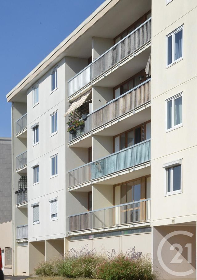 Appartement F4 à vendre - 4 pièces - 68.62 m2 - YERRES - 91 - ILE-DE-FRANCE - Century 21 Optimmo