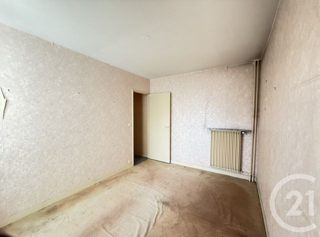 Appartement F2 à vendre - 2 pièces - 53.3 m2 - YERRES - 91 - ILE-DE-FRANCE - Century 21 Optimmo