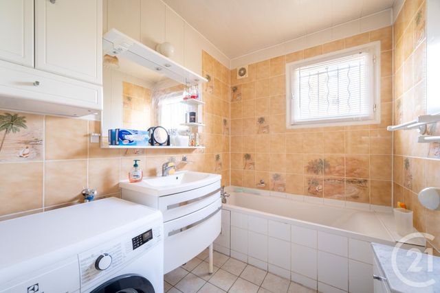 maison à vendre - 7 pièces - 121.0 m2 - YERRES - 91 - ILE-DE-FRANCE - Century 21 Optimmo