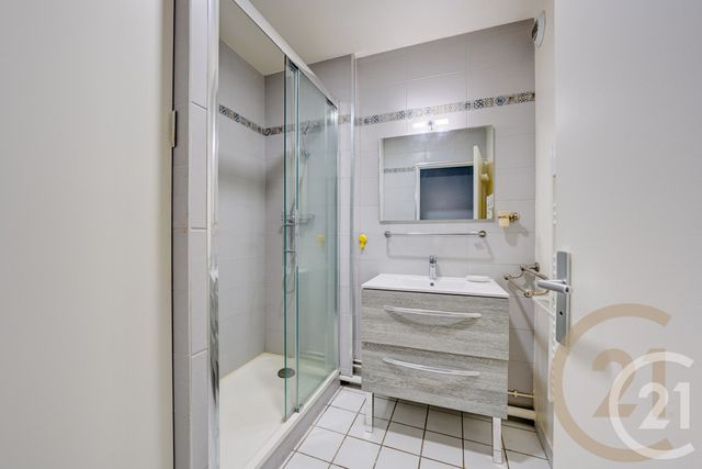 Appartement F3 à vendre - 3 pièces - 70.86 m2 - YERRES - 91 - ILE-DE-FRANCE - Century 21 Optimmo