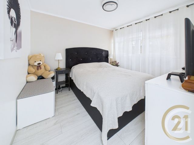 Appartement F3 à vendre - 3 pièces - 58.73 m2 - YERRES - 91 - ILE-DE-FRANCE - Century 21 Optimmo