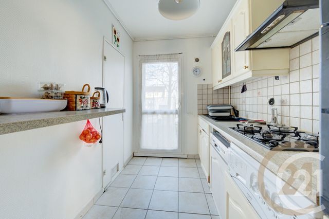 Appartement F4 à vendre - 4 pièces - 69.0 m2 - YERRES - 91 - ILE-DE-FRANCE - Century 21 Optimmo