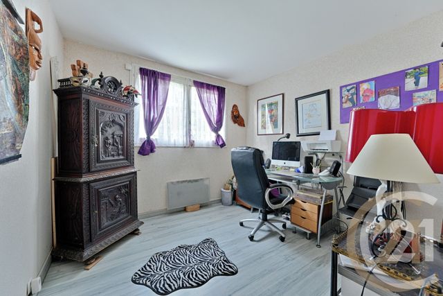 Appartement F4 à vendre - 4 pièces - 81.04 m2 - YERRES - 91 - ILE-DE-FRANCE - Century 21 Optimmo