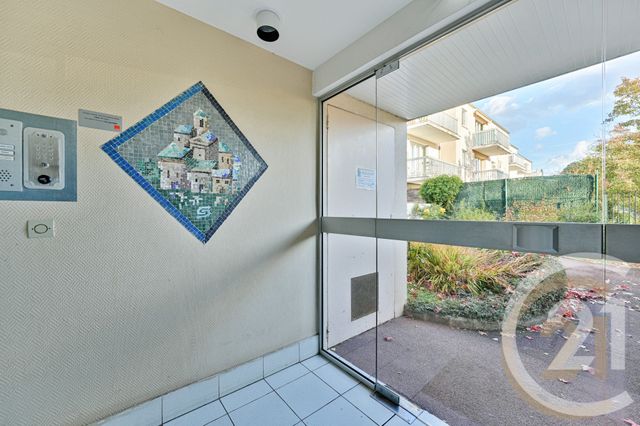 Afficher la photo en grand Appartement F3 à vendre - 3 pièces - 69.3 m2 - YERRES - 91 - ILE-DE-FRANCE - Century 21 Optimmo