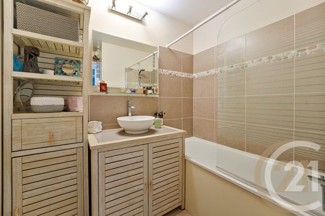 Afficher la photo en grand Appartement F3 à vendre - 3 pièces - 69.3 m2 - YERRES - 91 - ILE-DE-FRANCE - Century 21 Optimmo