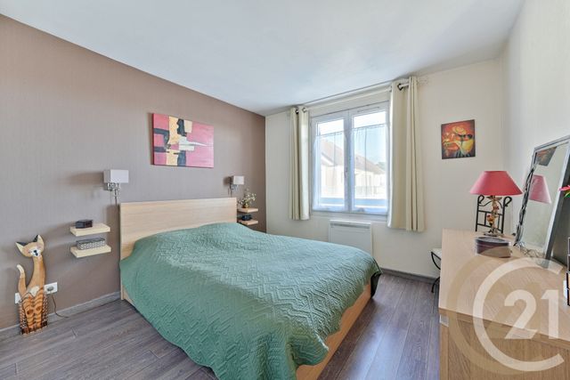 Afficher la photo en grand Appartement F3 à vendre - 3 pièces - 69.3 m2 - YERRES - 91 - ILE-DE-FRANCE - Century 21 Optimmo