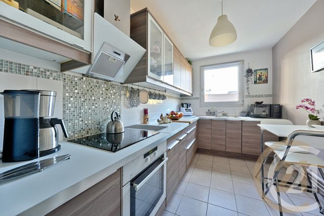 Afficher la photo en grand Appartement F3 à vendre - 3 pièces - 69.3 m2 - YERRES - 91 - ILE-DE-FRANCE - Century 21 Optimmo