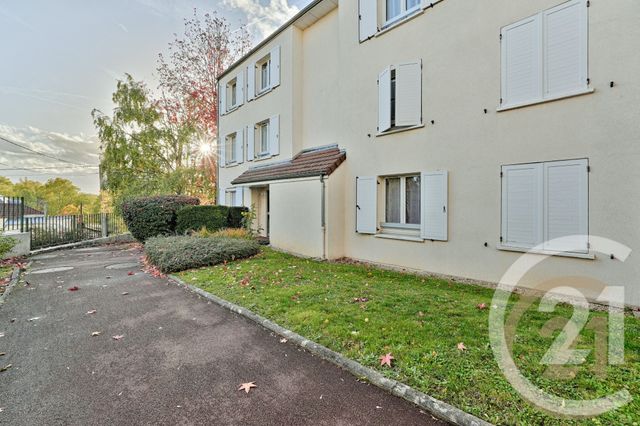 Afficher la photo en grand Appartement F3 à vendre - 3 pièces - 69.3 m2 - YERRES - 91 - ILE-DE-FRANCE - Century 21 Optimmo