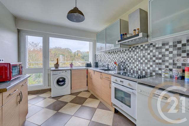 Appartement F3 à vendre - 3 pièces - 66.0 m2 - YERRES - 91 - ILE-DE-FRANCE - Century 21 Optimmo