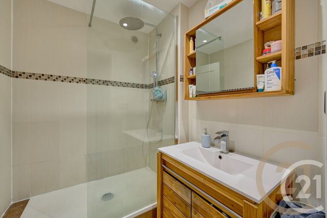 Appartement F3 à vendre - 3 pièces - 66.0 m2 - YERRES - 91 - ILE-DE-FRANCE - Century 21 Optimmo