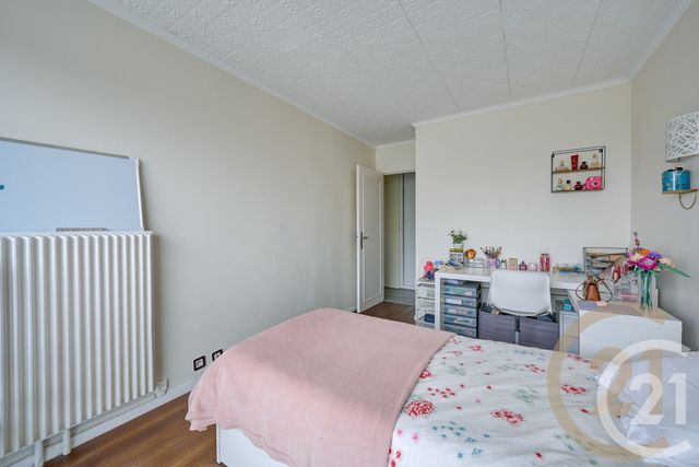 Appartement F3 à vendre - 3 pièces - 66.0 m2 - YERRES - 91 - ILE-DE-FRANCE - Century 21 Optimmo