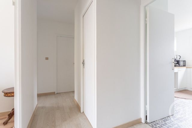 Appartement F3 à vendre - 3 pièces - 58.06 m2 - YERRES - 91 - ILE-DE-FRANCE - Century 21 Optimmo