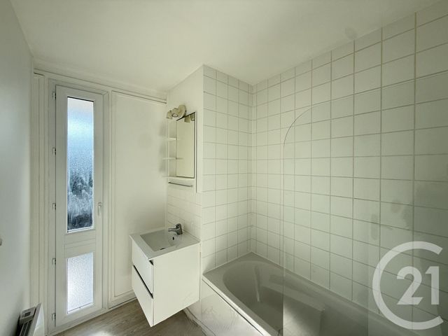 Appartement F4 à vendre - 4 pièces - 77.24 m2 - YERRES - 91 - ILE-DE-FRANCE - Century 21 Optimmo