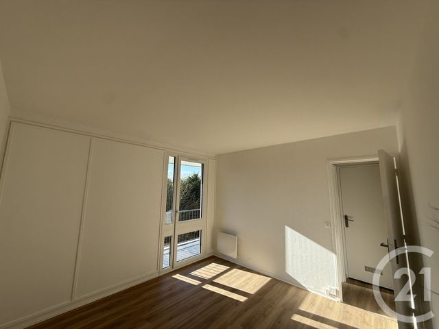 Appartement F4 à vendre - 4 pièces - 77.24 m2 - YERRES - 91 - ILE-DE-FRANCE - Century 21 Optimmo