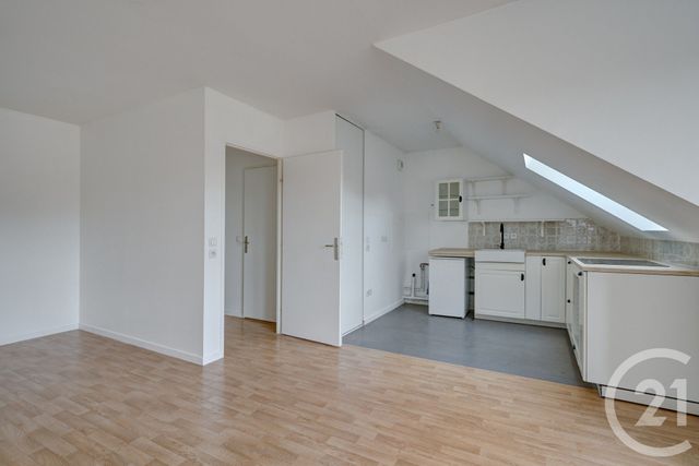 Appartement Studio à vendre - 1 pièce - 34.01 m2 - YERRES - 91 - ILE-DE-FRANCE - Century 21 Optimmo