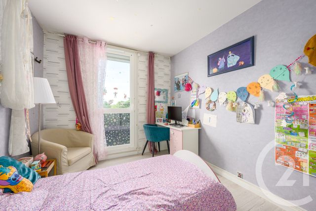 Appartement F4 à vendre - 4 pièces - 79.15 m2 - CROSNE - 91 - ILE-DE-FRANCE - Century 21 Optimmo