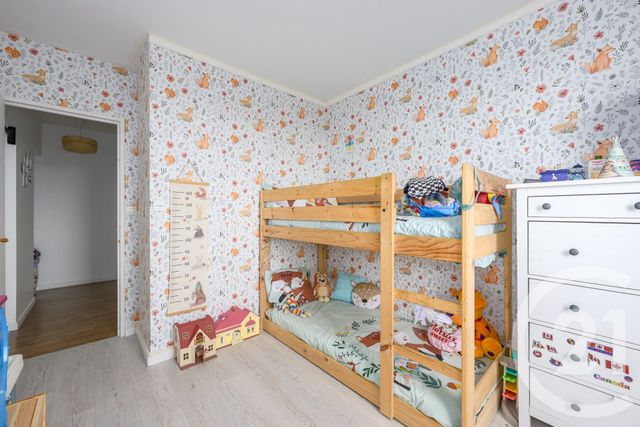 Appartement F4 à vendre - 4 pièces - 79.15 m2 - CROSNE - 91 - ILE-DE-FRANCE - Century 21 Optimmo