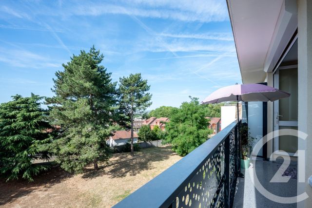 Appartement F4 à vendre - 4 pièces - 79.15 m2 - CROSNE - 91 - ILE-DE-FRANCE - Century 21 Optimmo
