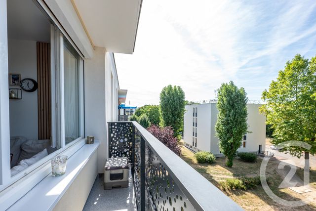 Appartement F4 à vendre - 4 pièces - 79.15 m2 - CROSNE - 91 - ILE-DE-FRANCE - Century 21 Optimmo