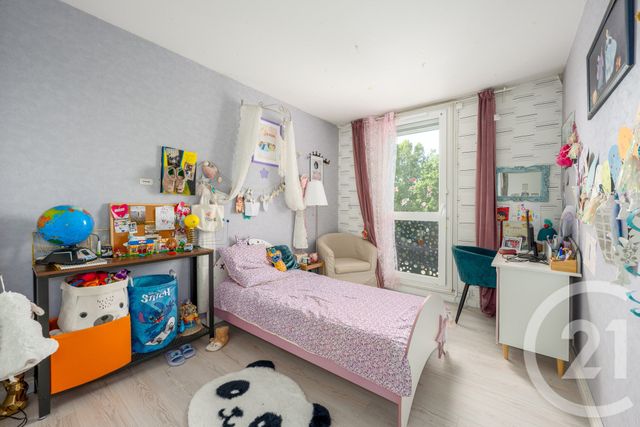 Appartement F4 à vendre - 4 pièces - 79.15 m2 - CROSNE - 91 - ILE-DE-FRANCE - Century 21 Optimmo