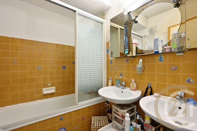 Appartement F4 à vendre - 4 pièces - 80.32 m2 - BRUNOY - 91 - ILE-DE-FRANCE - Century 21 Optimmo