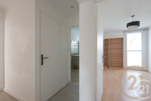 Appartement F3 à vendre - 3 pièces - 58.9 m2 - CROSNE - 91 - ILE-DE-FRANCE - Century 21 Optimmo