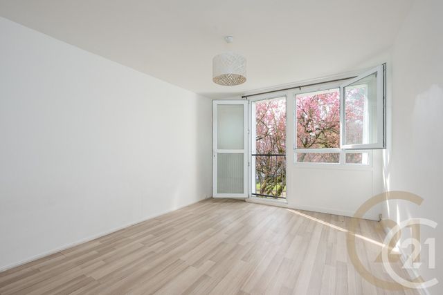 Appartement F3 à vendre - 3 pièces - 58.9 m2 - CROSNE - 91 - ILE-DE-FRANCE - Century 21 Optimmo