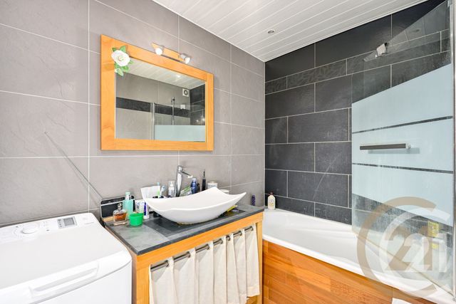 Appartement F4 à vendre - 4 pièces - 73.6 m2 - YERRES - 91 - ILE-DE-FRANCE - Century 21 Optimmo