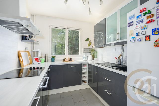 Appartement F4 à vendre - 4 pièces - 73.6 m2 - YERRES - 91 - ILE-DE-FRANCE - Century 21 Optimmo