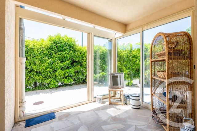 Appartement F2 à vendre - 2 pièces - 48.11 m2 - YERRES - 91 - ILE-DE-FRANCE - Century 21 Optimmo