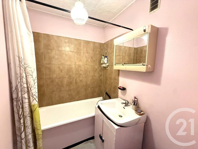Appartement F3 à vendre - 3 pièces - 59.84 m2 - EPINAY SOUS SENART - 91 - ILE-DE-FRANCE - Century 21 Optimmo