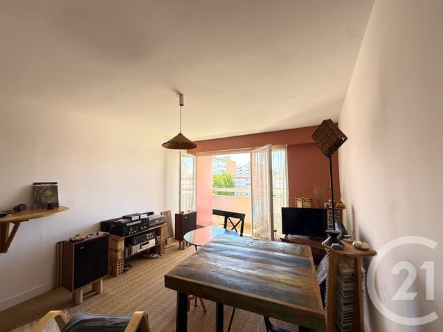 Appartement F3 à vendre - 3 pièces - 59.84 m2 - EPINAY SOUS SENART - 91 - ILE-DE-FRANCE - Century 21 Optimmo