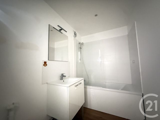 Appartement F5 à vendre - 5 pièces - 85.82 m2 - EPINAY SOUS SENART - 91 - ILE-DE-FRANCE - Century 21 Optimmo