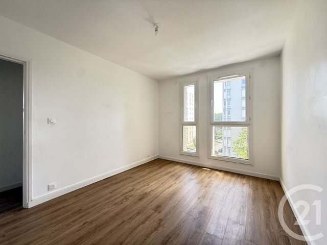 Appartement F5 à vendre - 5 pièces - 85.82 m2 - EPINAY SOUS SENART - 91 - ILE-DE-FRANCE - Century 21 Optimmo