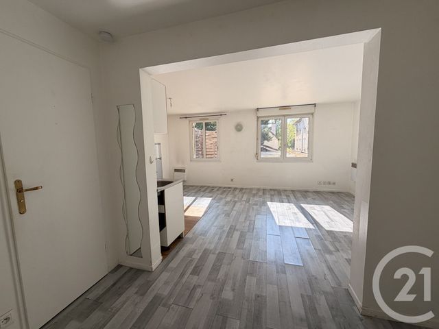 Appartement Studio à vendre - 1 pièce - 30.17 m2 - YERRES - 91 - ILE-DE-FRANCE - Century 21 Optimmo