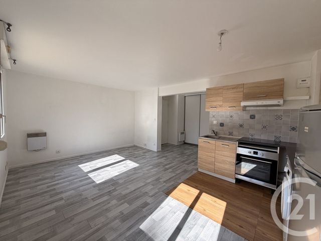 Appartement Studio à vendre - 1 pièce - 30.17 m2 - YERRES - 91 - ILE-DE-FRANCE - Century 21 Optimmo