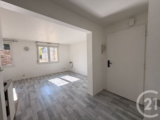 Appartement Studio à vendre - 1 pièce - 30.17 m2 - YERRES - 91 - ILE-DE-FRANCE - Century 21 Optimmo