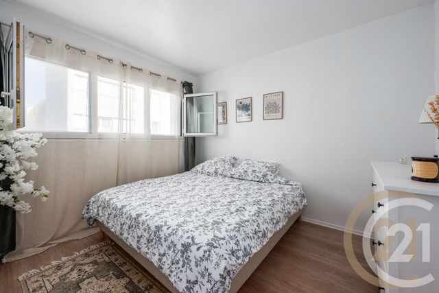 Appartement F3 à vendre - 3 pièces - 56.89 m2 - YERRES - 91 - ILE-DE-FRANCE - Century 21 Optimmo